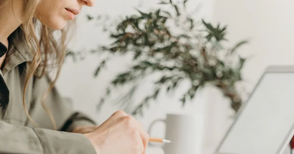 Gratitude Journal Prompts: 50 Ideas That Actually Change Your Mindset
